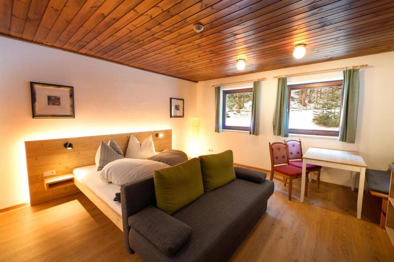 Apartpension Barenwirt Leutasch Exterior foto